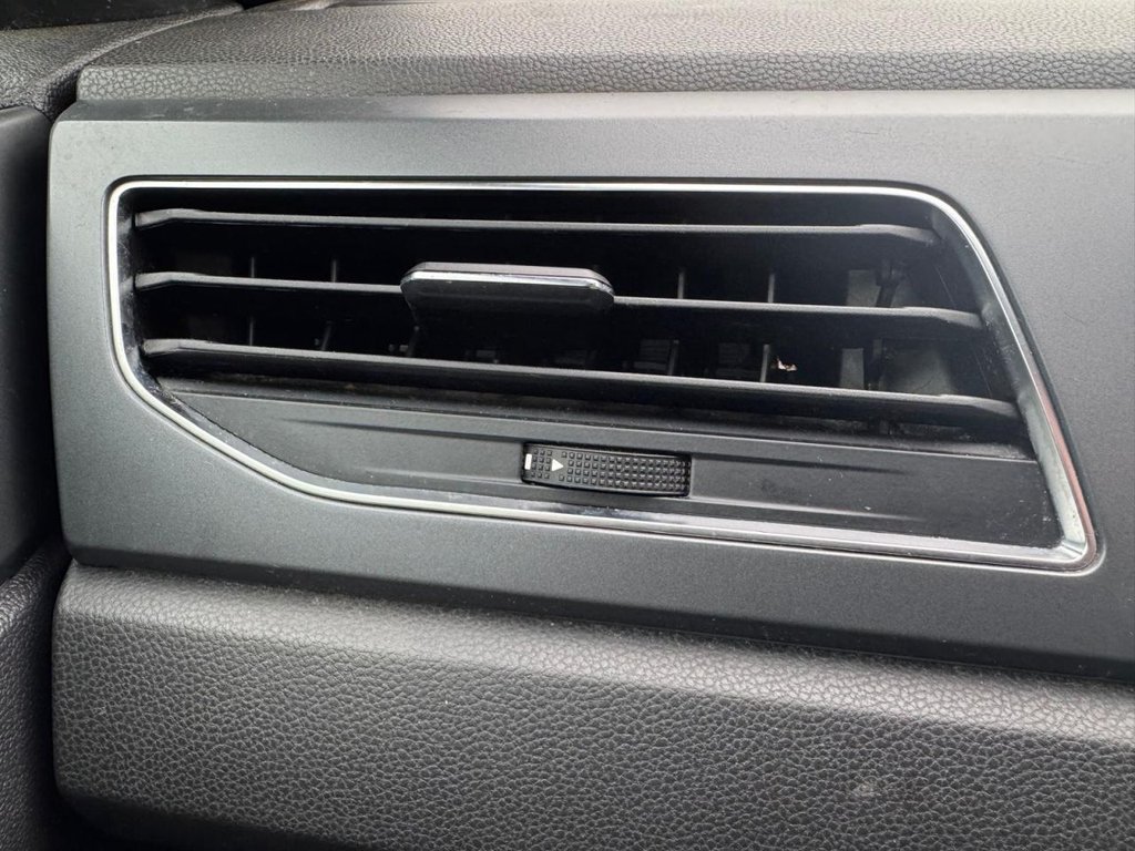 Used Volkswagen Polo 2022 for sale - 77614136: Photo 30