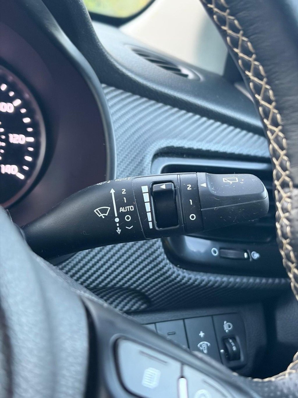 Used Kia Stonic 2023 for sale - 77369223: Photo 19