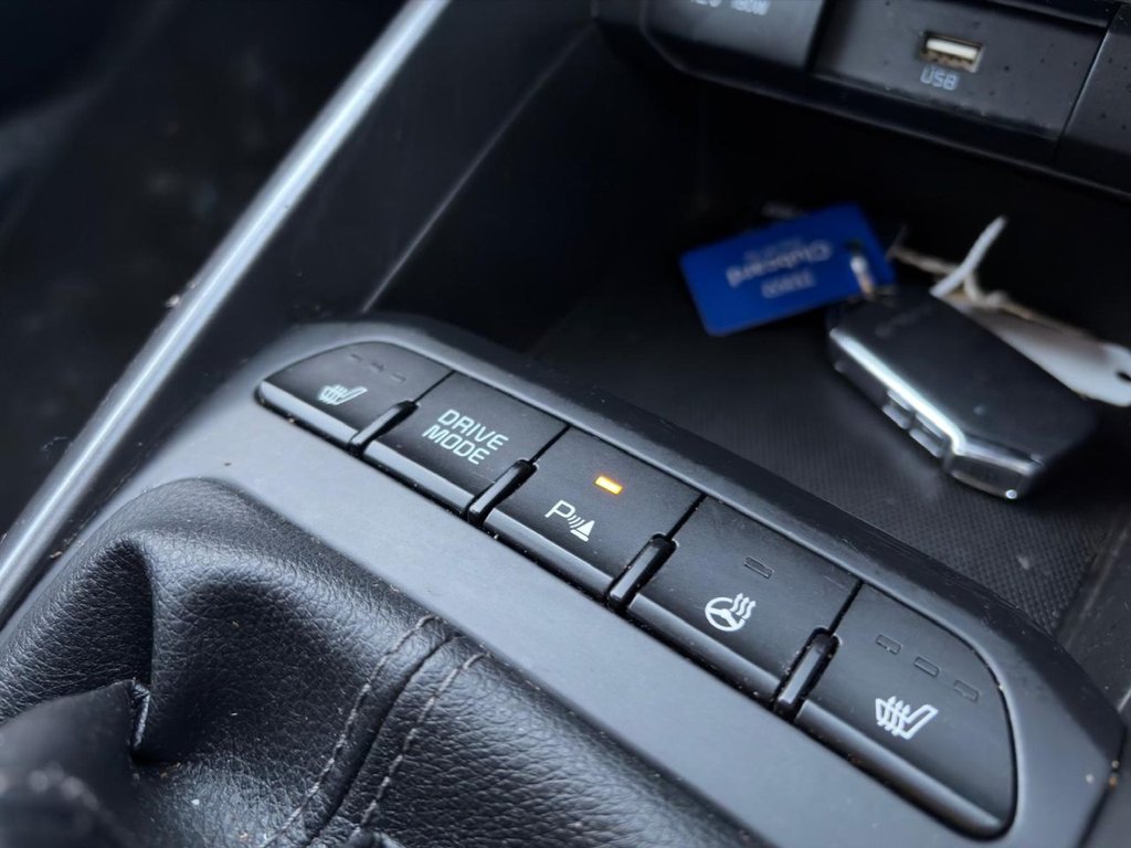 Used Kia Stonic 2023 for sale - 77369223: Photo 21