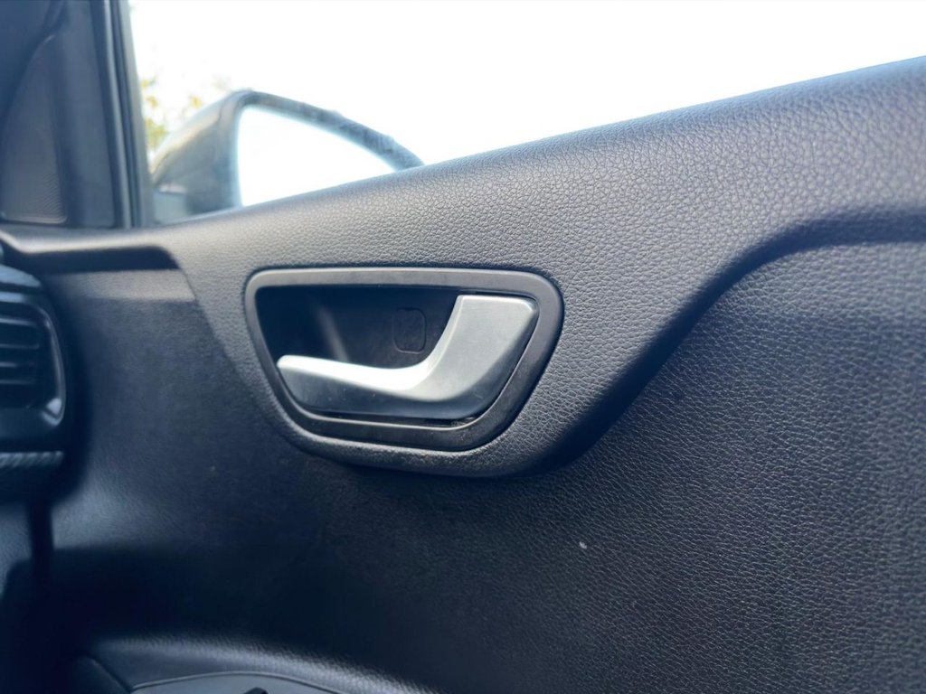 Used Kia Stonic 2023 for sale - 77369223: Photo 33