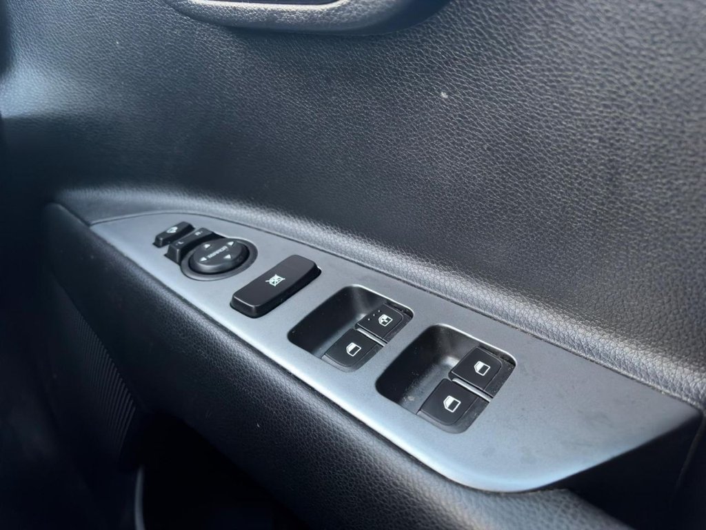 Used Kia Stonic 2023 for sale - 77369223: Photo 34