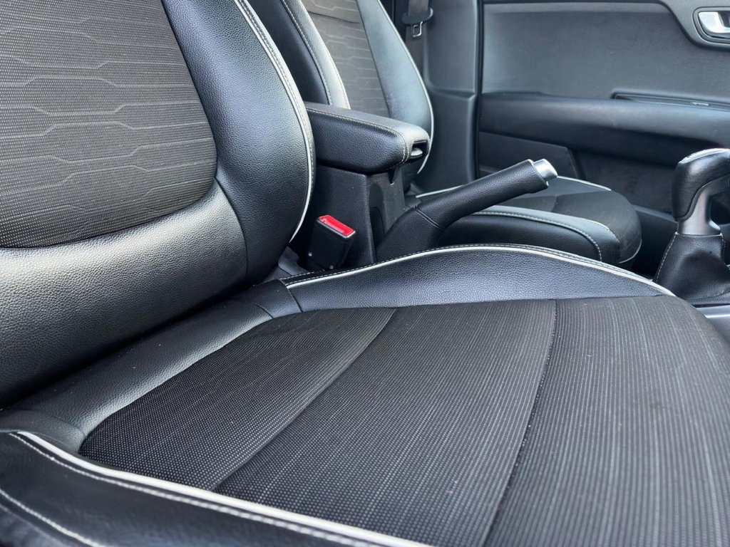 Used Kia Stonic 2023 for sale - 77369223: Photo 37