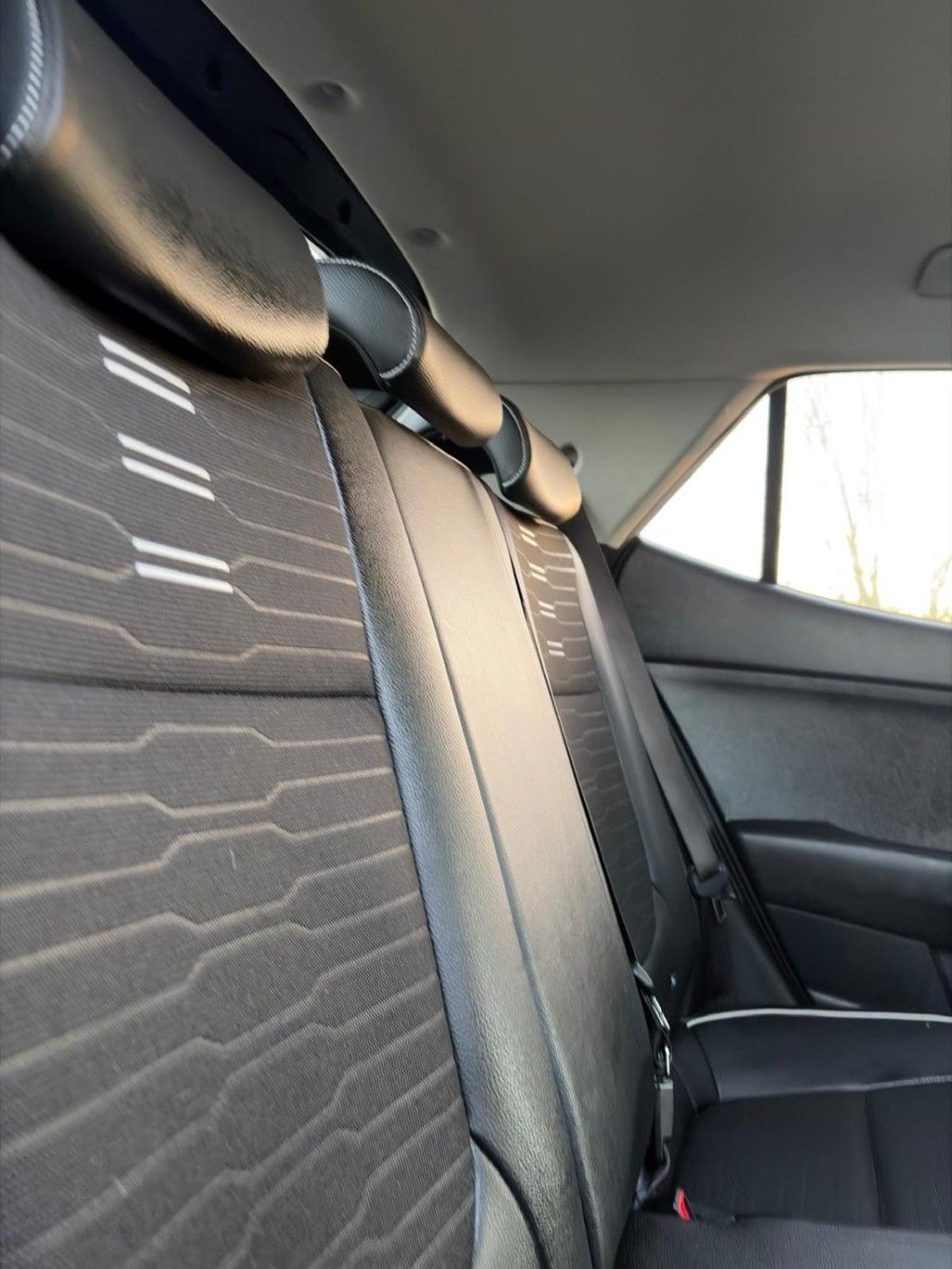 Used Kia Stonic 2023 for sale - 77369223: Photo 42