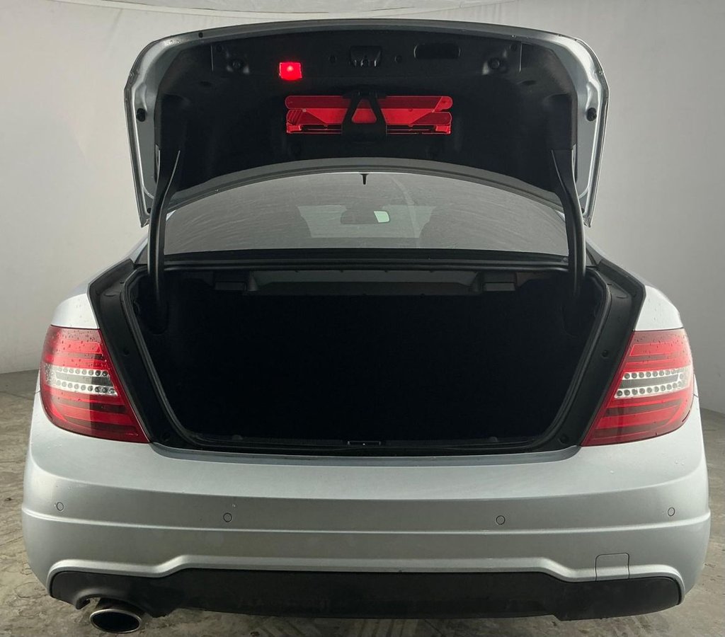 Used Mercedes-Benz C Class 2012 for sale - 77369163: Photo 36