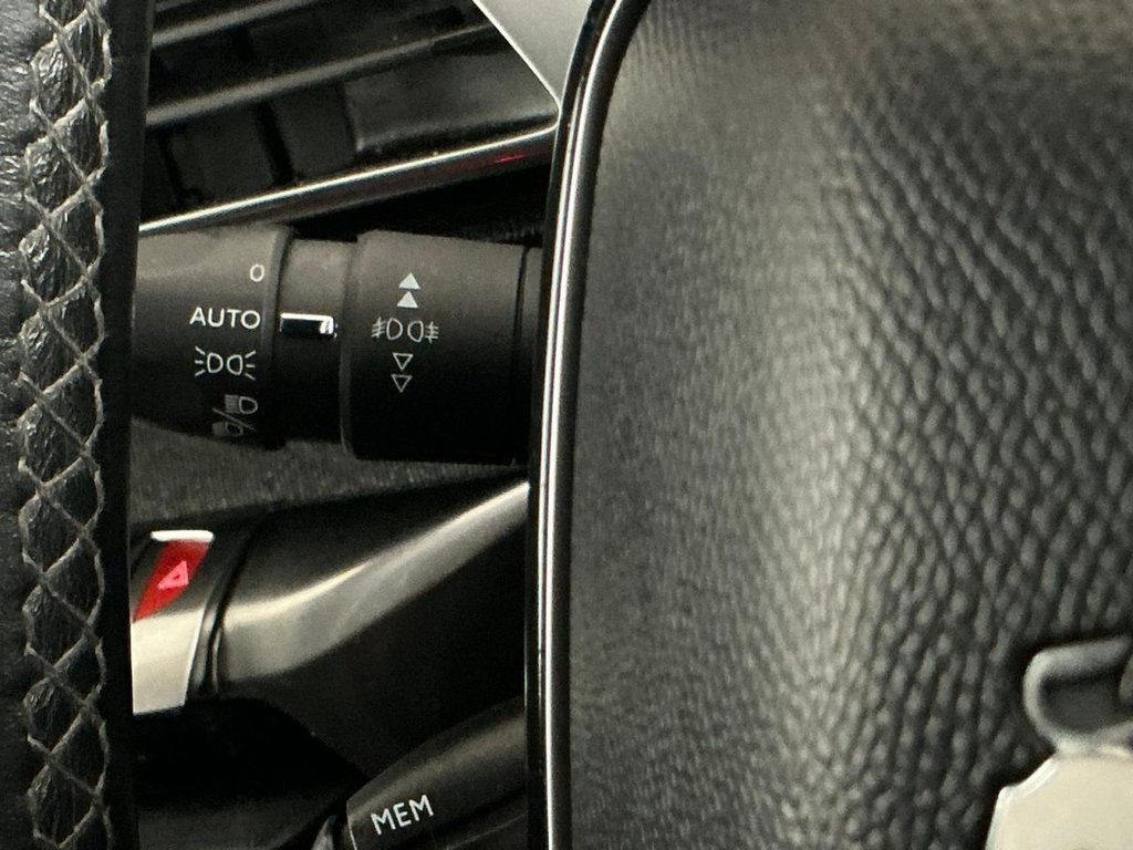 Used Peugeot 3008 2018 for sale - 77521200: Photo 17