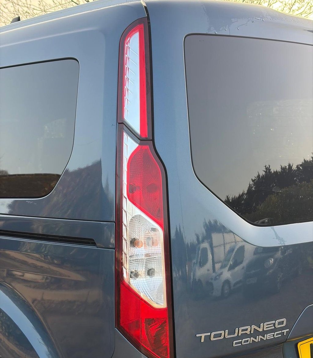 Used Ford Grand Tourneo Connect 2021 for sale - 77771027: Photo 40