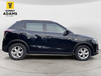 Used Ssangyong Tivoli 2023 for sale - 77369152: Photo