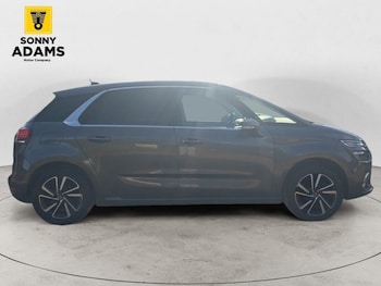 Used Citroen C4 Picasso 2017 for sale - 79077397: Photo