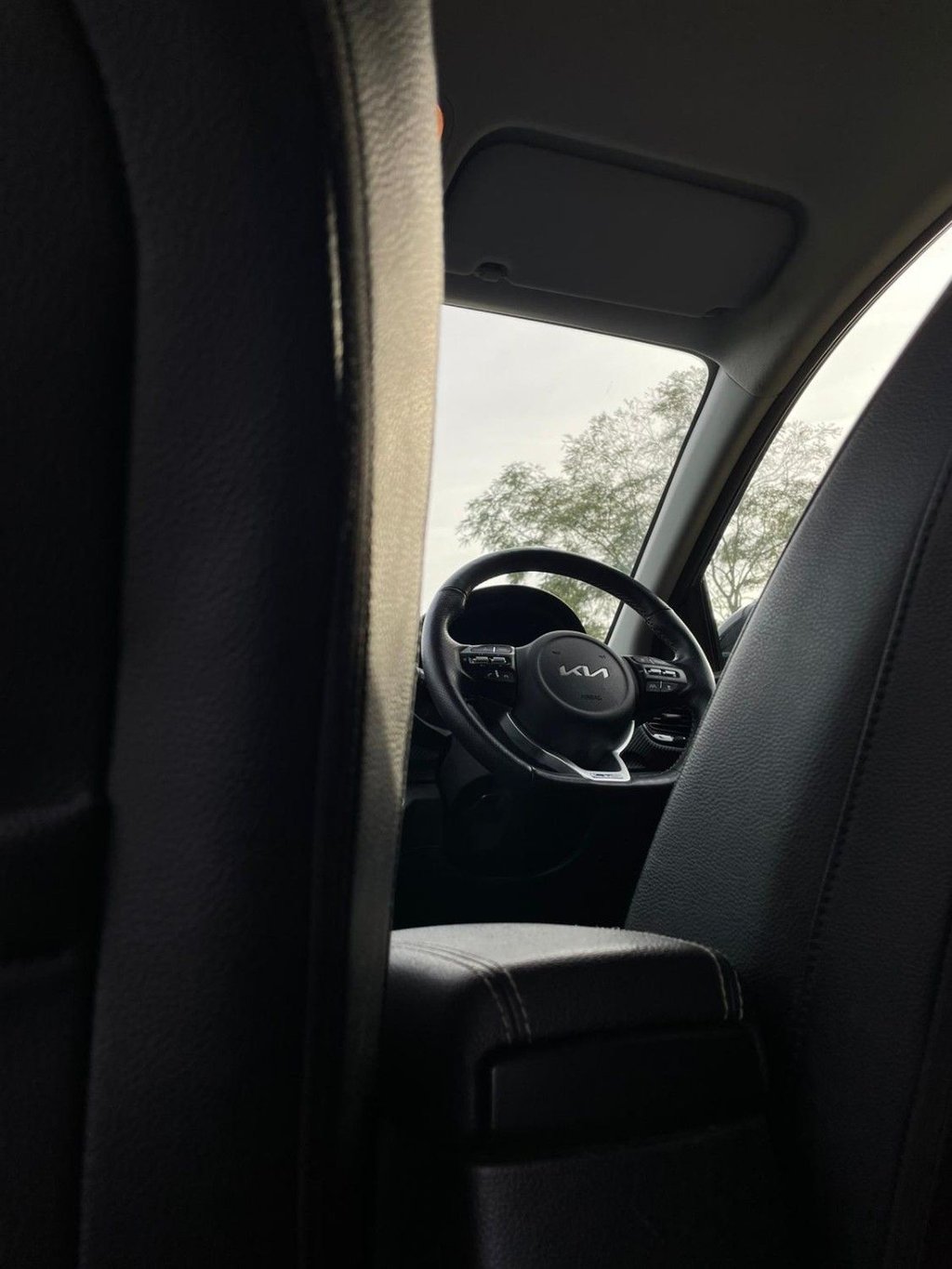 Used Kia Stonic 2023 for sale - 77369156: Photo 40