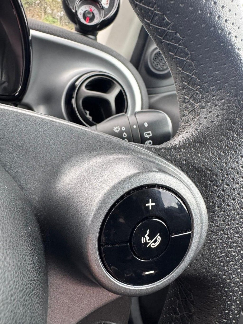 Used smart fortwo 2016 for sale - 77708850: Photo 19