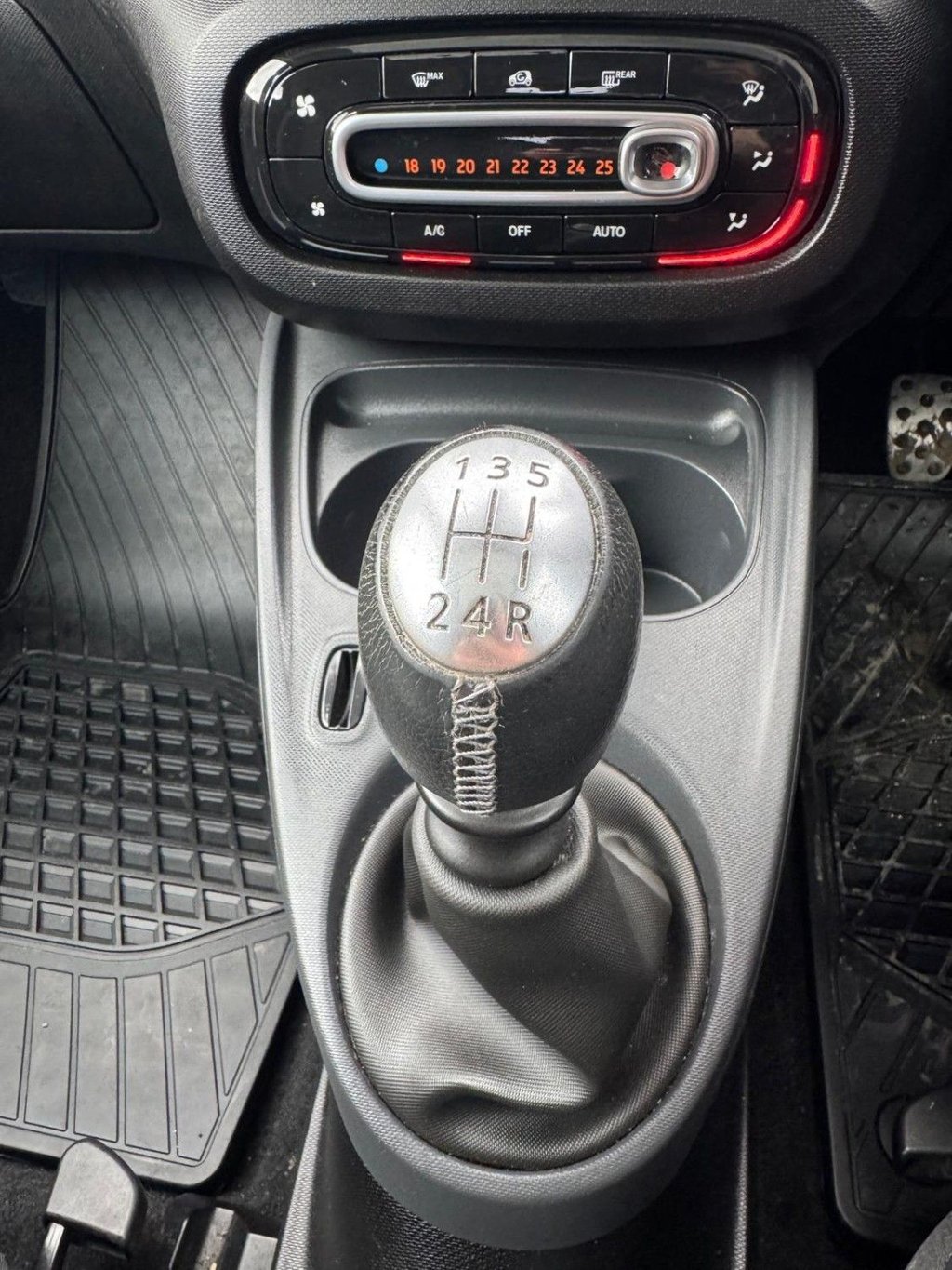 Used smart fortwo 2016 for sale - 77708850: Photo 25