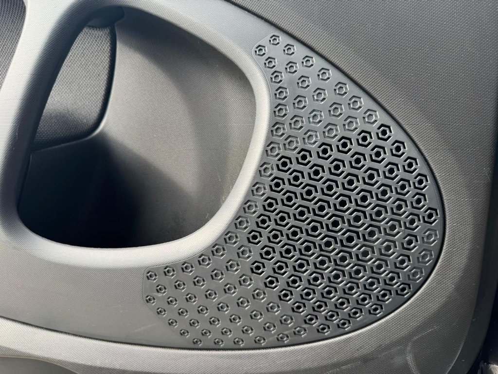 Used smart fortwo 2016 for sale - 77708850: Photo 39