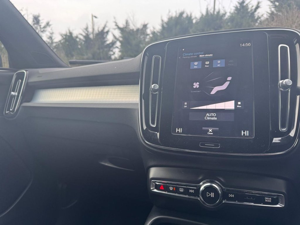 Used Volvo XC40 2022 for sale - 77436375: Photo 21