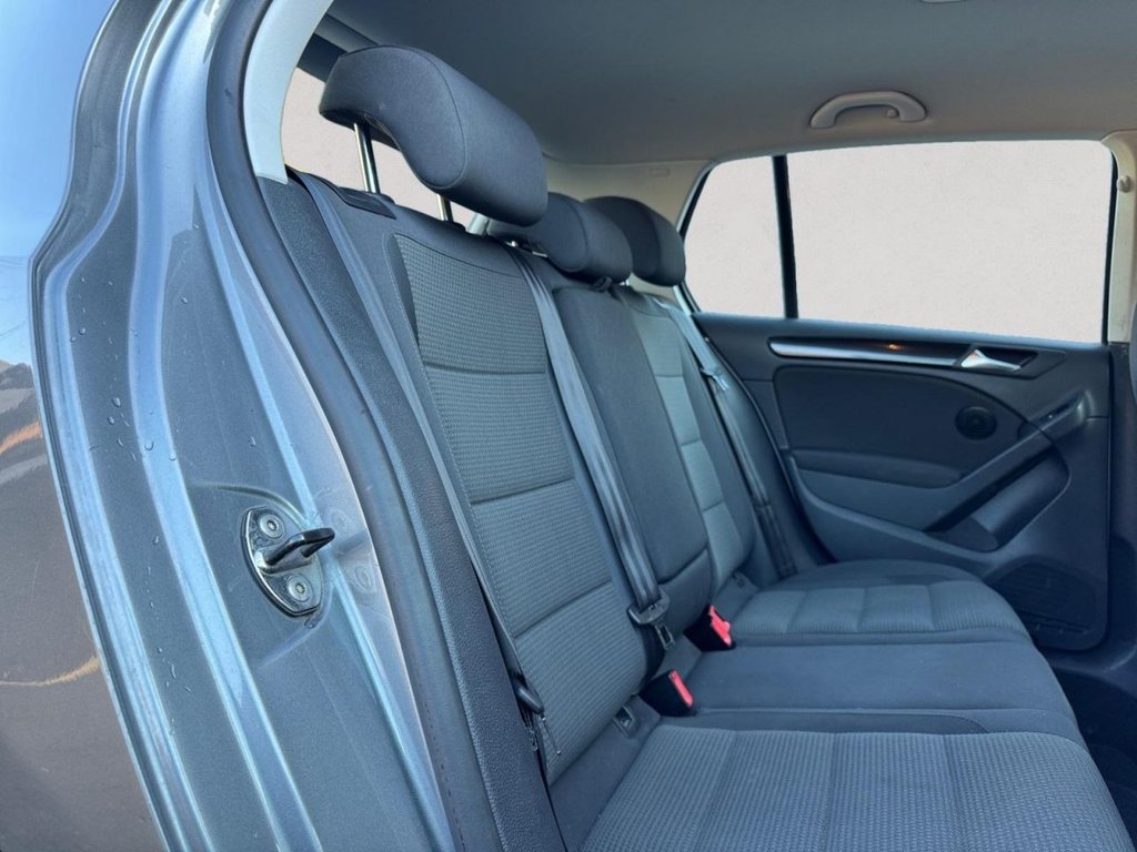 Used Volkswagen Golf 2011 for sale - 77983012: Photo 24