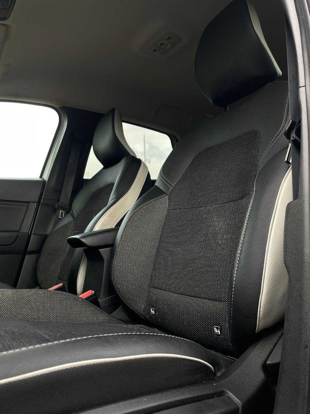 Used Renault Captur 2023 for sale - 77369339: Photo 48