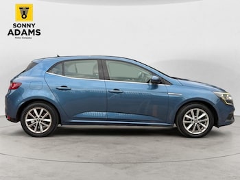 Used Renault Megane 2017 for sale - 78481942: Photo