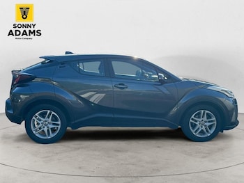 Used Toyota C-HR 2023 for sale - 78569706: Photo