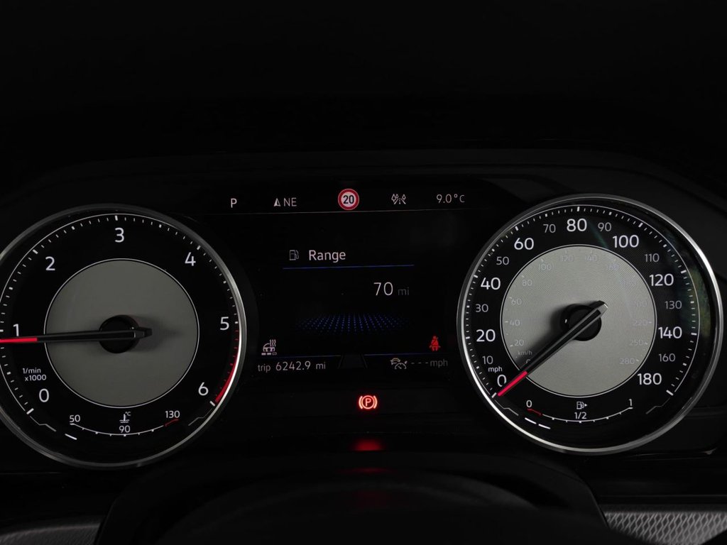 Used Volkswagen Touareg 2021 for sale - 77369208: Photo 21