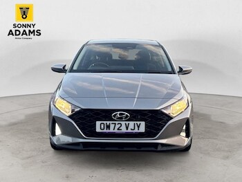 Used Hyundai i20 2023 for sale - 77685255: Photo