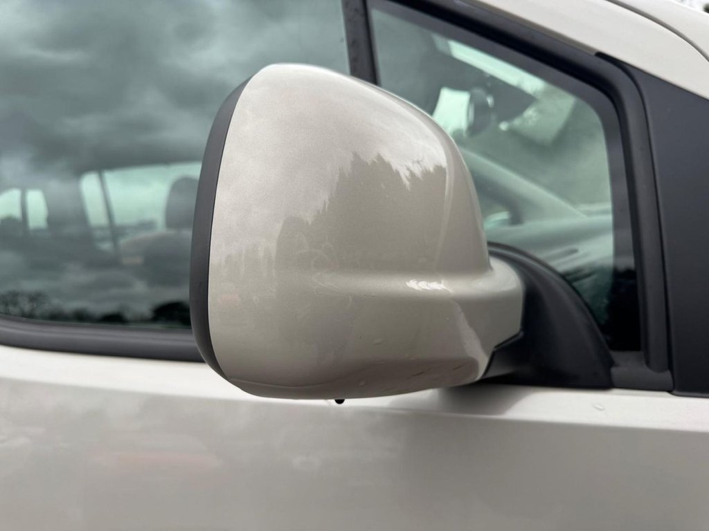 Used Vauxhall Combo Life 2020 for sale - 77697903: Photo 40