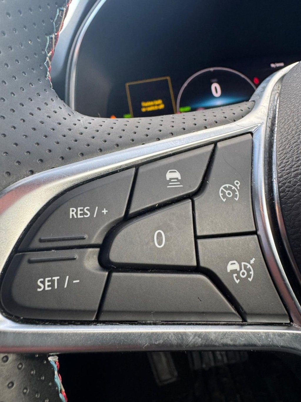 Used Renault Clio 2023 for sale - 77369083: Photo 18