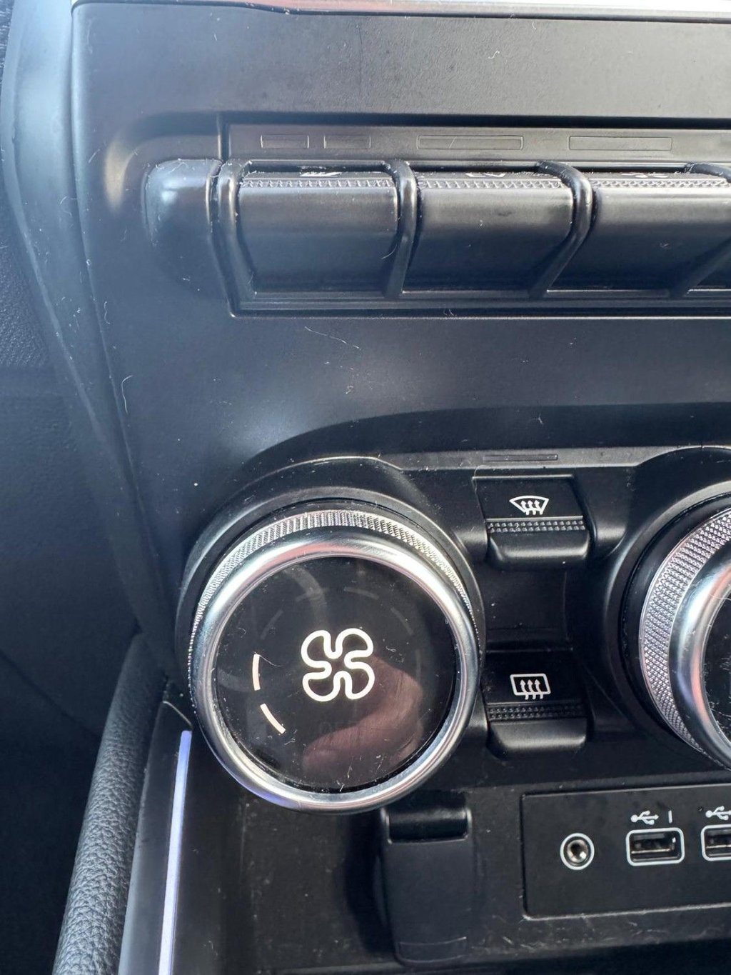 Used Renault Clio 2023 for sale - 77369083: Photo 24