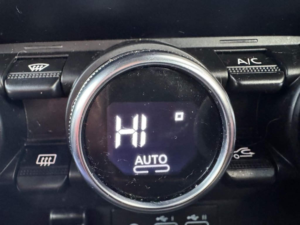 Used Renault Clio 2023 for sale - 77369083: Photo 26