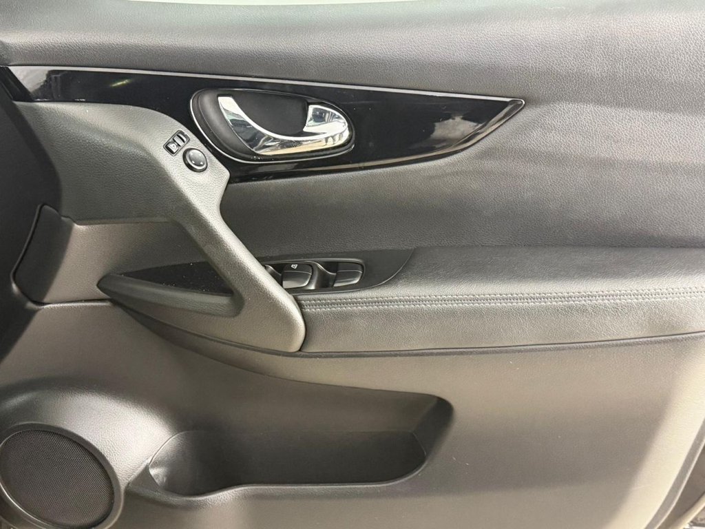 Used Nissan Qashqai 2017 for sale - 77879925: Photo 14