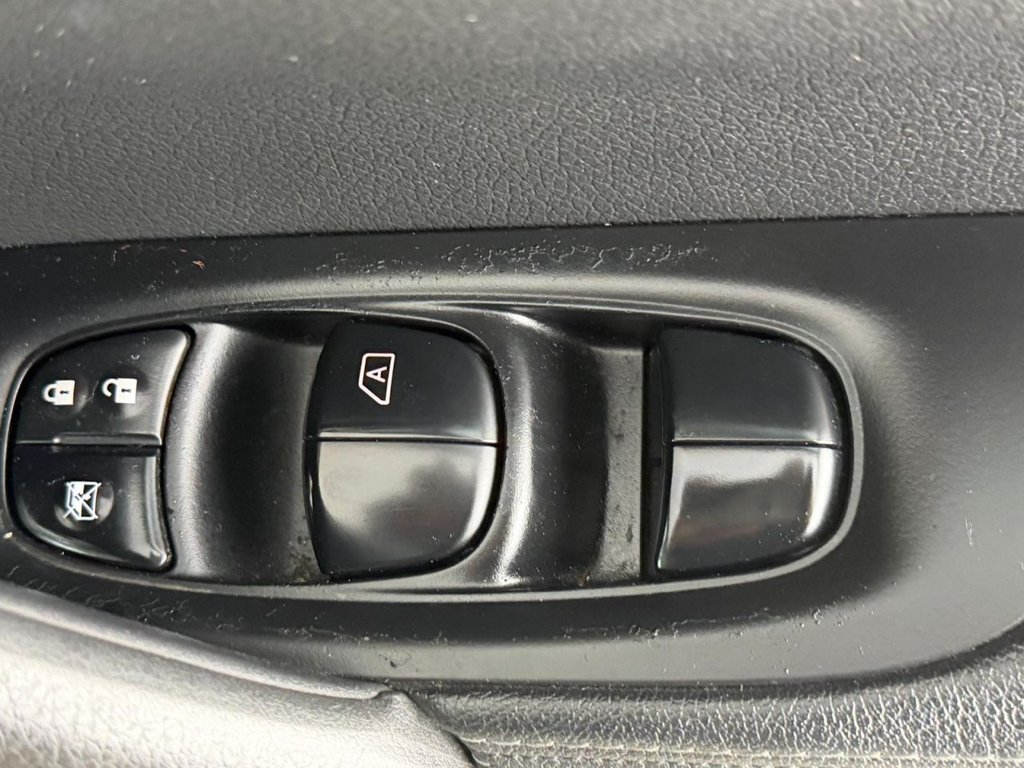 Used Nissan Qashqai 2017 for sale - 77879925: Photo 38