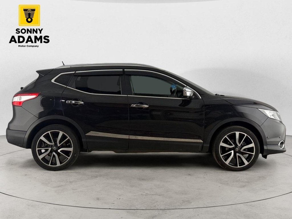 Used Nissan Qashqai 2017 for sale - 77879925: Photo 4