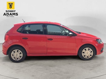 Used Volkswagen Polo 2015 for sale - 79141767: Photo