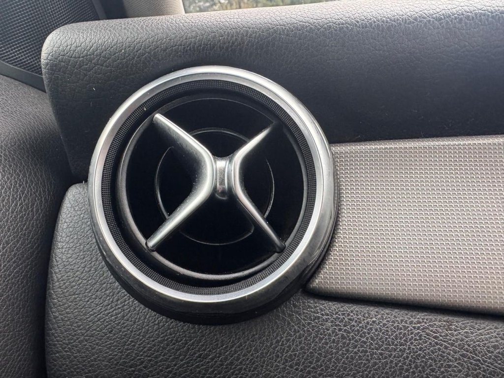 Used Mercedes-Benz GLA 2019 for sale - 77708734: Photo 33