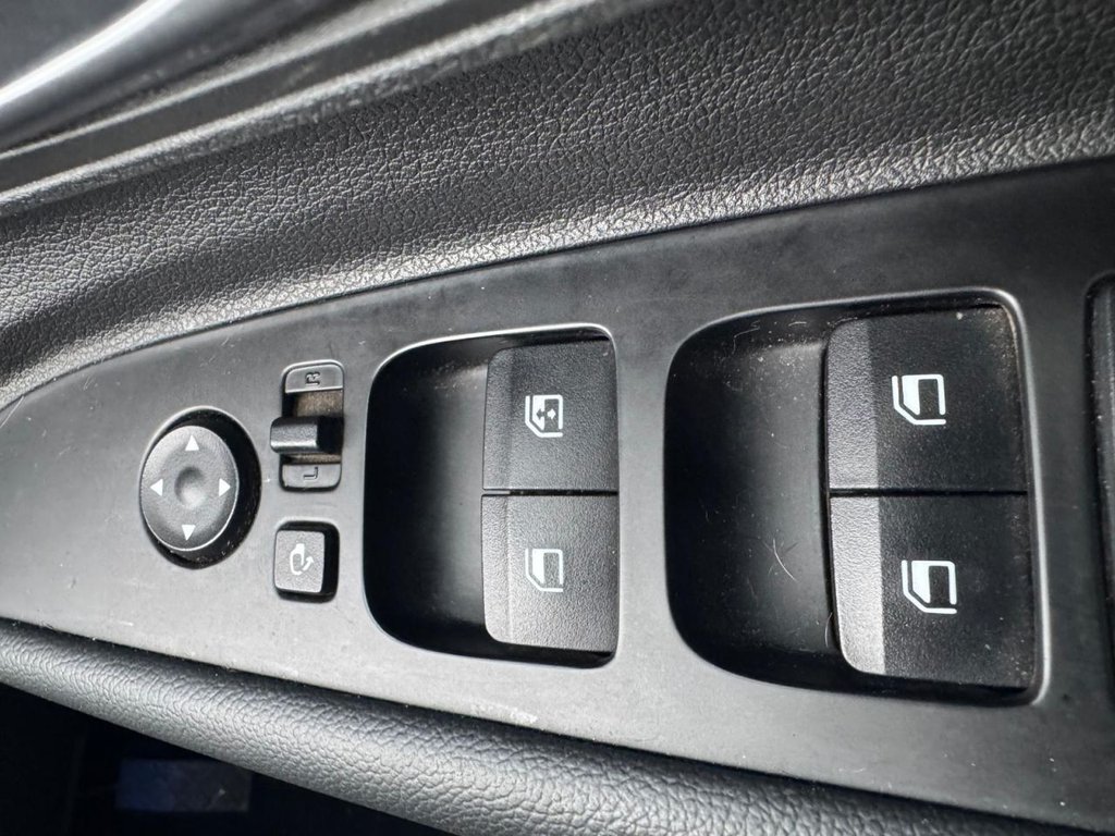 Used Hyundai BAYON 2023 for sale - 77369000: Photo 28