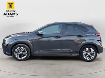 Used Hyundai KONA 2023 for sale - 79523140: Photo