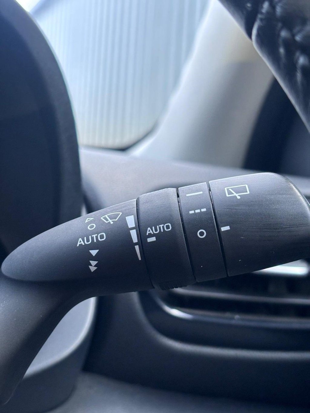 Used Toyota Yaris 2024 for sale - 77369245: Photo 18