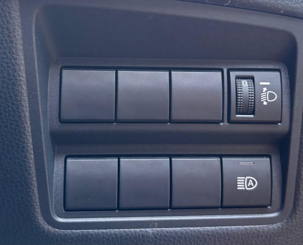 Used Toyota Yaris 2024 for sale - 77369245: Photo 31