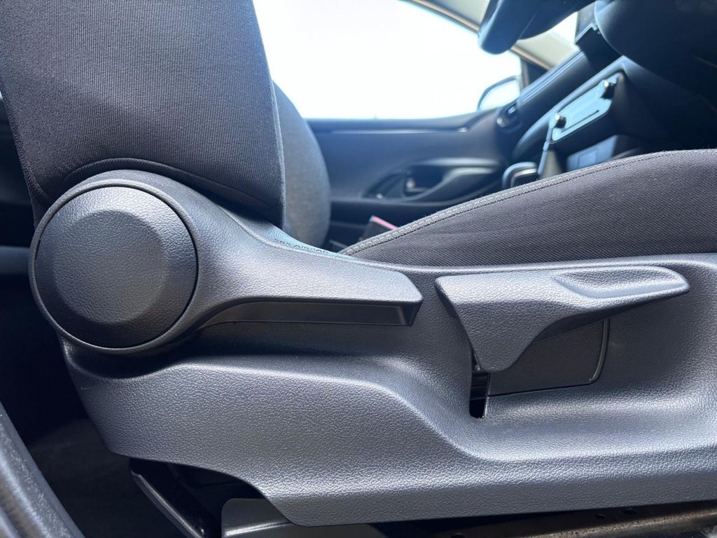 Used Toyota Yaris 2024 for sale - 77369245: Photo 44