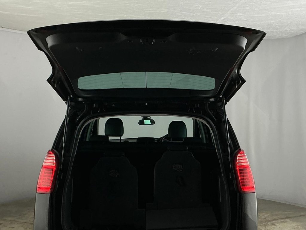 Used Peugeot 5008 2015 for sale - 77521196: Photo 36