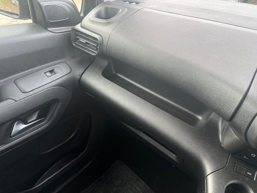 Used Vauxhall Combo Life 2020 for sale - 77368903: Photo 34