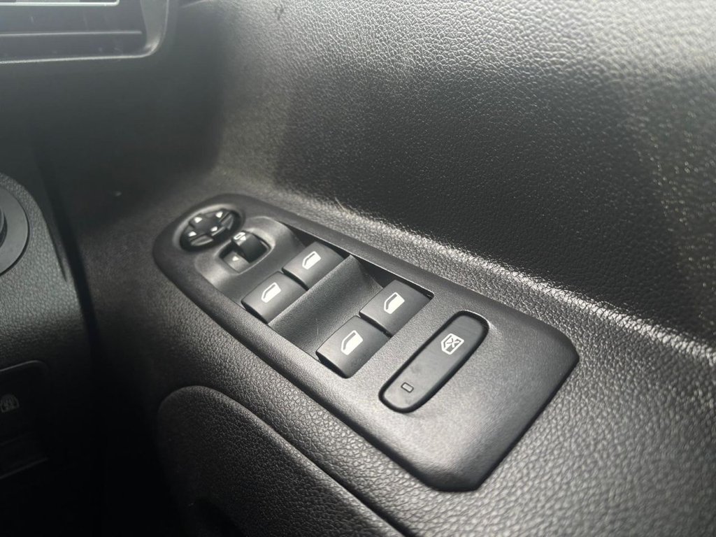 Used Vauxhall Combo Life 2020 for sale - 77368903: Photo 36