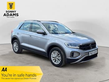 Used Volkswagen T-Roc 2023 for sale - 79613980: Photo