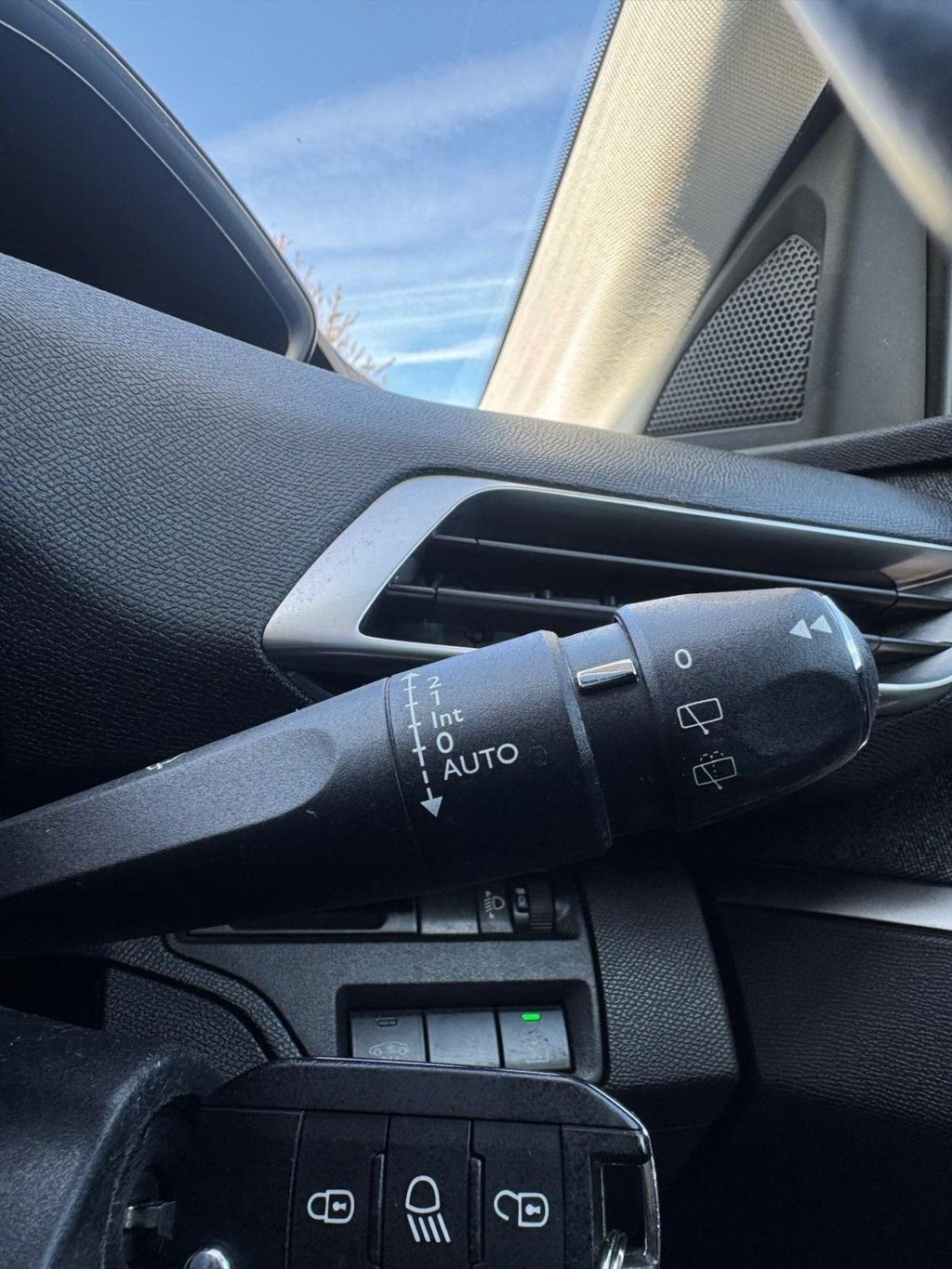 Used Peugeot 3008 2018 for sale - 78158456: Photo 21