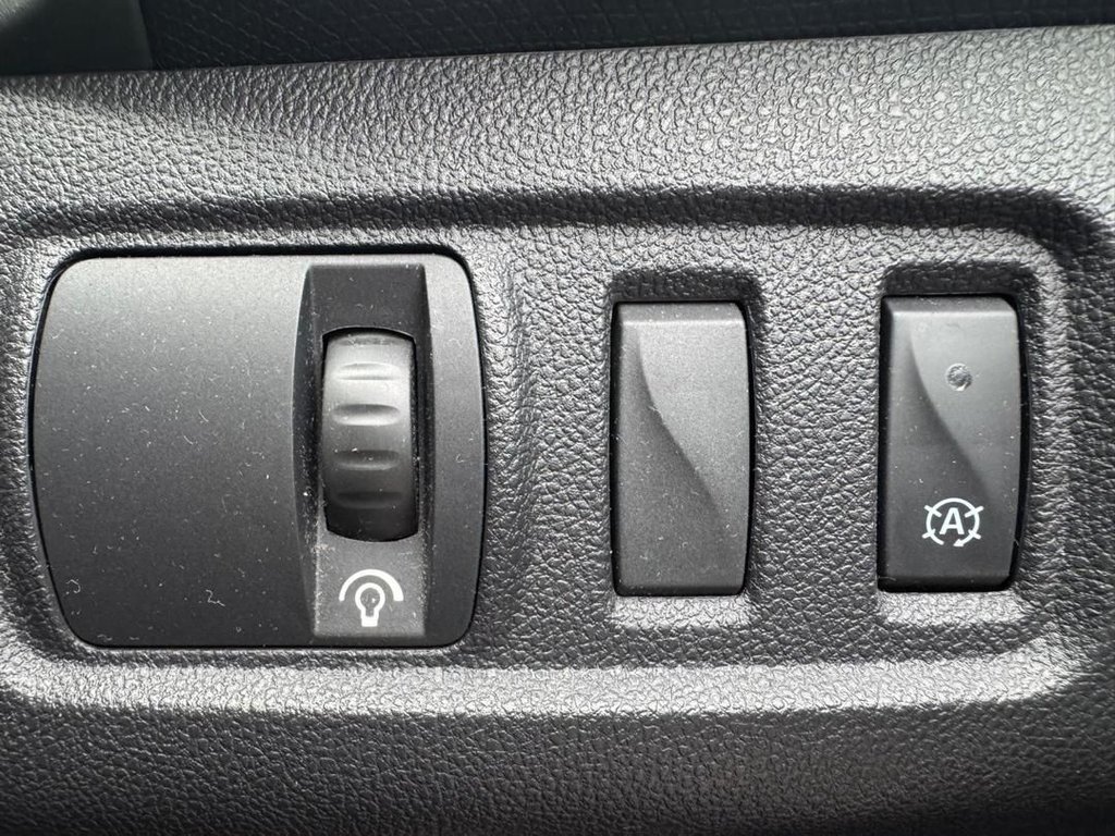 Used Renault Clio 2017 for sale - 77368948: Photo 31