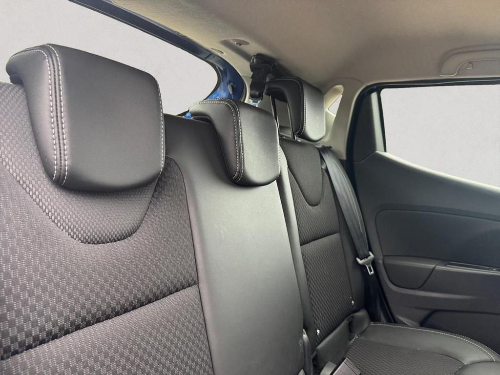 Used Renault Clio 2017 for sale - 77368948: Photo 37