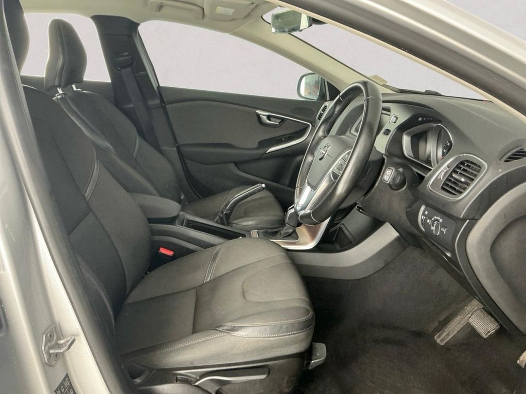 Used Volvo V40 Cross Country 2017 for sale - 77368913: Photo 19