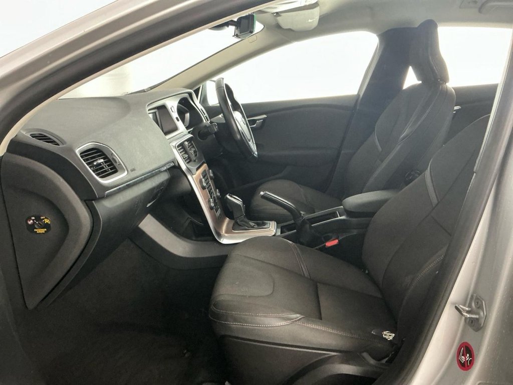 Used Volvo V40 Cross Country 2017 for sale - 77368913: Photo 20