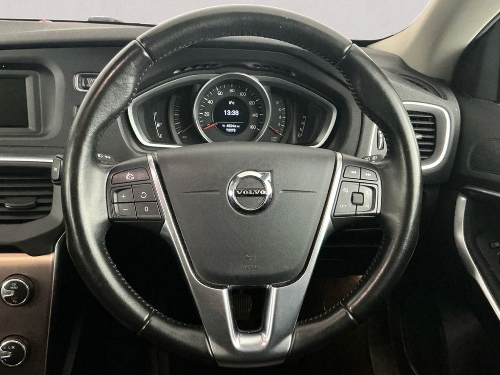 Used Volvo V40 Cross Country 2017 for sale - 77368913: Photo 23