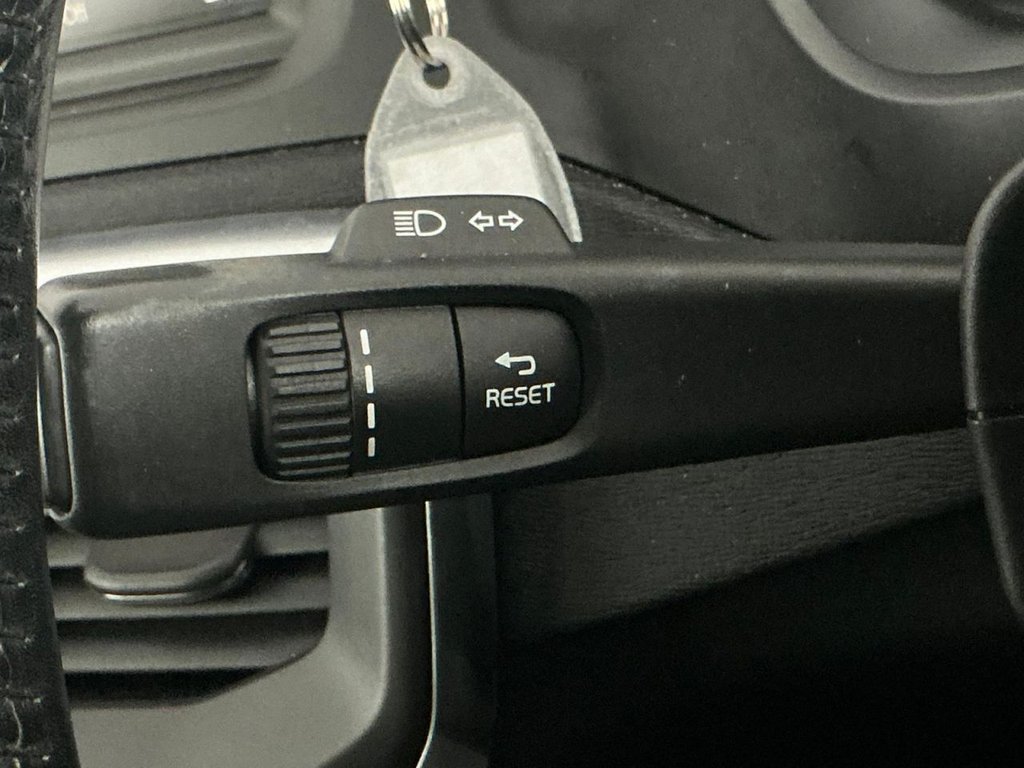 Used Volvo V40 Cross Country 2017 for sale - 77368913: Photo 24