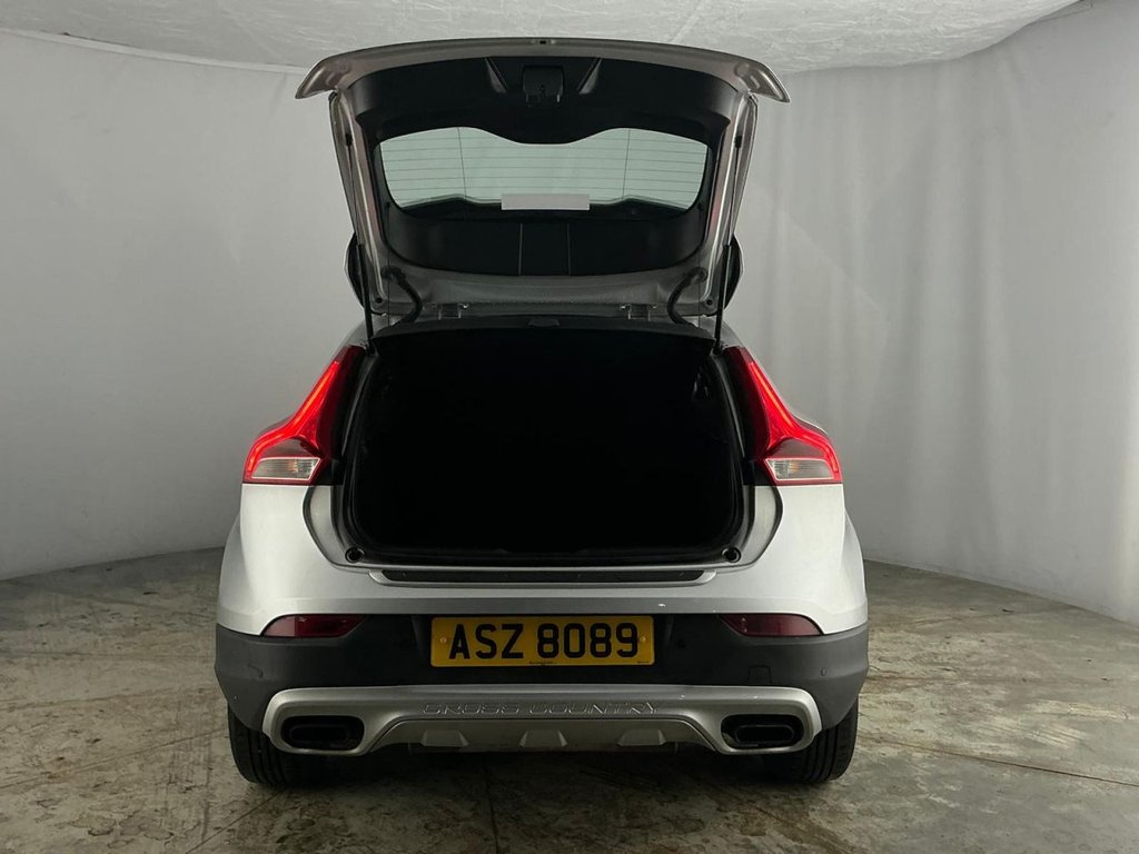 Used Volvo V40 Cross Country 2017 for sale - 77368913: Photo 34