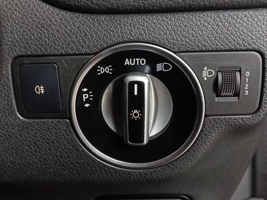 Used Mercedes-Benz GLA 2018 for sale - 77660257: Photo 39